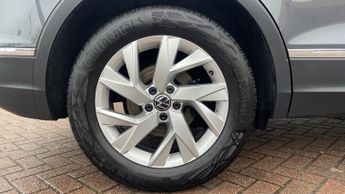 Volkswagen Tiguan 2.0 TDI Life 5dr DSG