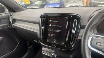 Volvo XC40 1.5 T3 (163) R DESIGN 5dr Geartronic