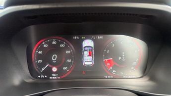 Volvo XC40 1.5 T3 (163) R DESIGN 5dr Geartronic