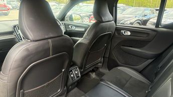 Volvo XC40 1.5 T3 (163) R DESIGN 5dr Geartronic