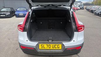Volvo XC40 1.5 T3 (163) R DESIGN 5dr Geartronic