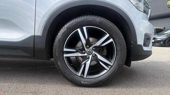 Volvo XC40 1.5 T3 (163) R DESIGN 5dr Geartronic