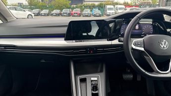 Volkswagen Golf 1.5 eTSI 150 Life 5dr DSG