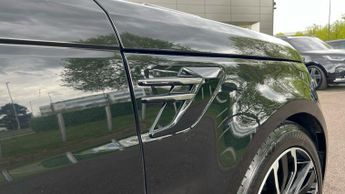 Land Rover Range Rover Sport 3.0 D300 HSE Silver 5dr Auto With Heated Front and Rear Seats an