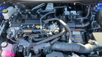 Toyota Yaris 1.5 Hybrid Design 5dr CVT