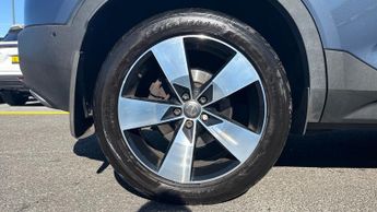 Volvo XC40 2.0 D4 (190) Inscription Pro 5dr AWD Geartronic