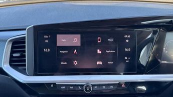 Vauxhall Grandland 1.2 Turbo Ultimate 5dr Auto (Front/Rear Parking Sensors)(Lane As