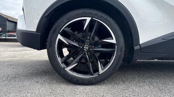 Toyota C-HR 2.0 Hybrid GR Sport 5dr CVT