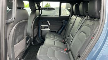 Land Rover Defender 3.0 D250 X-Dynamic SE 110 5dr Auto (7 Seat) With Family Comfort 