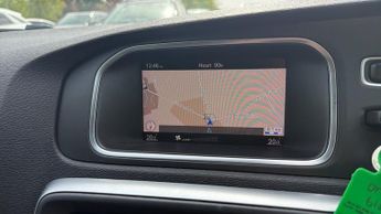 Volvo V40 Cross Country T3 Cross Country Pro Nav 5 Dr Auto with Leather  Nav Gloss Black