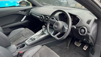 Audi TT Power Steering Plus  Comfort Access  18-way Adaptive Sports Seat