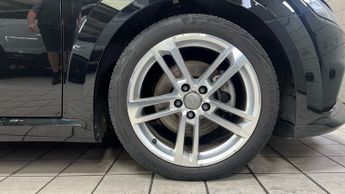 Audi TT Power Steering Plus  Comfort Access  18-way Adaptive Sports Seat