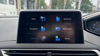 Peugeot 5008 1.2 PureTech Allure 5dr EAT8 (Navigation)(Rear Camera)(Cruise Co