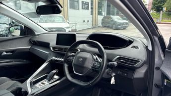 Peugeot 5008 1.2 PureTech Allure 5dr EAT8 (Navigation)(Rear Camera)(Cruise Co