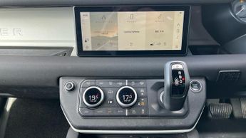 Land Rover Defender 3.0 D250 X-Dynamic SE 110 5dr Auto With Heated Front Seats and 3