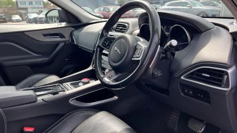 Jaguar F-PACE 3.0d V6 S AWD - 22 Inch Alloys - Sliding Pan Roof -