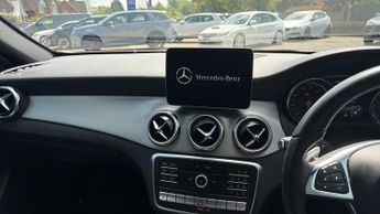 Mercedes-Benz GLA-Class GLA 220d 4Matic AMG Line Premium 5dr Auto with Rear Camera  Priv