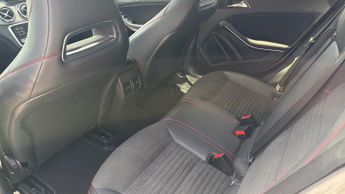 Mercedes-Benz GLA-Class GLA 220d 4Matic AMG Line Premium 5dr Auto with Rear Camera  Priv