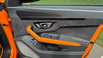 Lamborghini Urus 4.0T FSI V8 5dr Auto