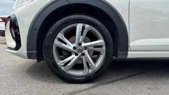 Volkswagen Taigo 1.5 TSI 150 R-Line 5dr DSG (Navigation)(Parking Assistance)(Powe
