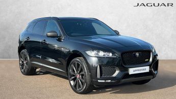 Jaguar F-Pace 2.0 (300) 300 Sport 5dr Auto AWD With Sliding Panoramic Roof and