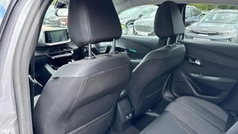 Peugeot 208 1.2 PureTech 100 Allure Premium + 5dr EAT8 (Rear Parking Camera)