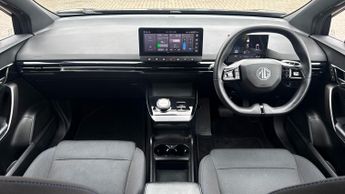 MG MG4 EV 150kW SE EV Long Range 64kWh 5dr Auto with 1 Owner  Adaptive Cru