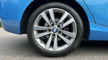 BMW 1 Series 118i (1.5) Sport 5dr (Nav/Servotronic) Step Auto