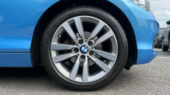 BMW 1 Series 118i (1.5) Sport 5dr (Nav/Servotronic) Step Auto
