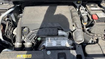 Peugeot 3008 1.2 PureTech Allure Premium+ 5dr EAT8 (Navigation)(Lane Assist)(