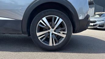 Peugeot 3008 1.2 PureTech Allure Premium+ 5dr EAT8 (Navigation)(Lane Assist)(