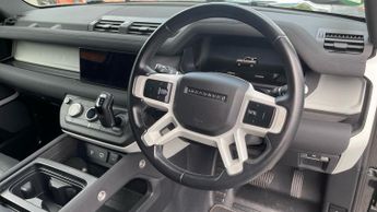 Land Rover Defender 3.0 D250 X-Dynamic SE 90 3dr Auto