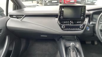 Toyota Corolla 1.8 VVT-i Hybrid Icon Tech 5dr CVT
