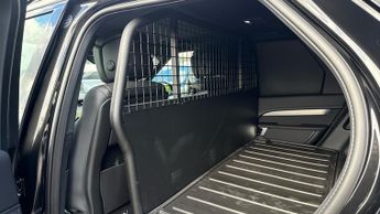 Land Rover Discovery 3.0 D350 Dynamic HSE Commercial SAVING 4 000 GBP WHEN FUNDED WIT