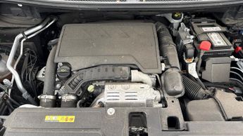 Vauxhall Grandland 1.2 Turbo Ultimate 5dr Auto (Front/Rear Parking Sensors)(Lane As