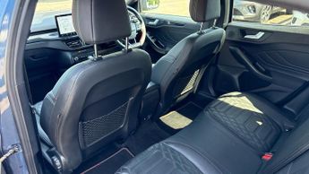 Ford Focus 1.0 EcoBoost mHEV ST-Line X 5dr Auto (Wireless Charger)(Front/Re