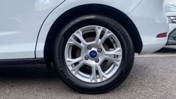 Ford B-MAX 1.6 Zetec 5dr Powershift