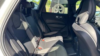 Volvo XC60 2.0 T8 455 Recharge PHEV R DESIGN Pro 5dr AWD Auto