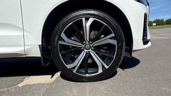 Volvo XC60 2.0 T8 455 Recharge PHEV R DESIGN Pro 5dr AWD Auto