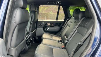 Land Rover Range Rover 4.4 SDV8 Vogue 4dr Auto With Heated Front and Rear Seats and Fix