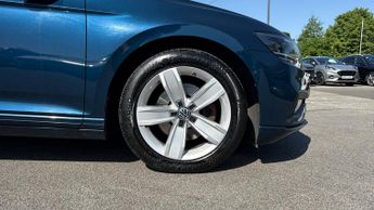 Volkswagen Passat 1.6 TDI SE 5dr DSG (Front/Rear Parking Sensors)(LED Headlights)