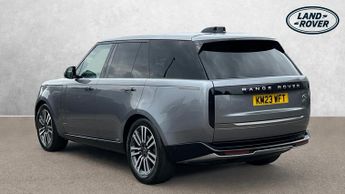 Land Rover Range Rover 3.0 D300 SE 4dr Auto With Heated Front and Rear Seats and Fixed 