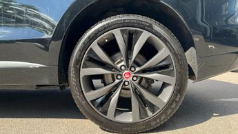 Jaguar F-PACE 2.0 (300) 300 Sport 5dr Auto AWD With Sliding Panoramic Roof and