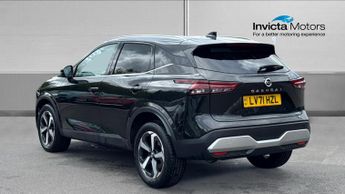 Nissan Qashqai 1.3 DiG-T MH 158 N-Connecta 5dr Xtronic (Panoramic Glass Roof)(3