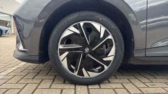 MG MG4 EV 150kW Trophy EV Long Range 64kWh 5dr Auto with 1 Owner