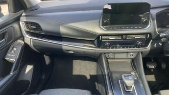 Nissan Qashqai 1.3 DiG-T MH 158 N-Connecta 5dr Xtronic
