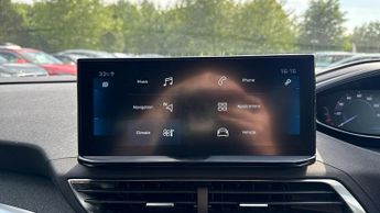 Peugeot 3008 1.2 PureTech Allure Premium+ 5dr EAT8