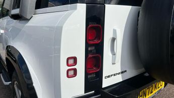 Land Rover Defender 3.0 D250 X-Dynamic SE 90 3dr Auto With Heated Front Seats and Sl