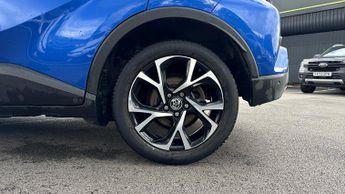 Toyota CHR 1.8 Hybrid Dynamic 5dr CVT (Front/Rear Parking Sensors)(Navigati