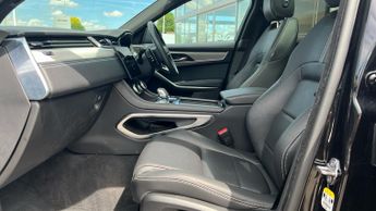 Jaguar F-PACE 2.0 P250 R-Dynamic SE Black 5dr Auto AWD